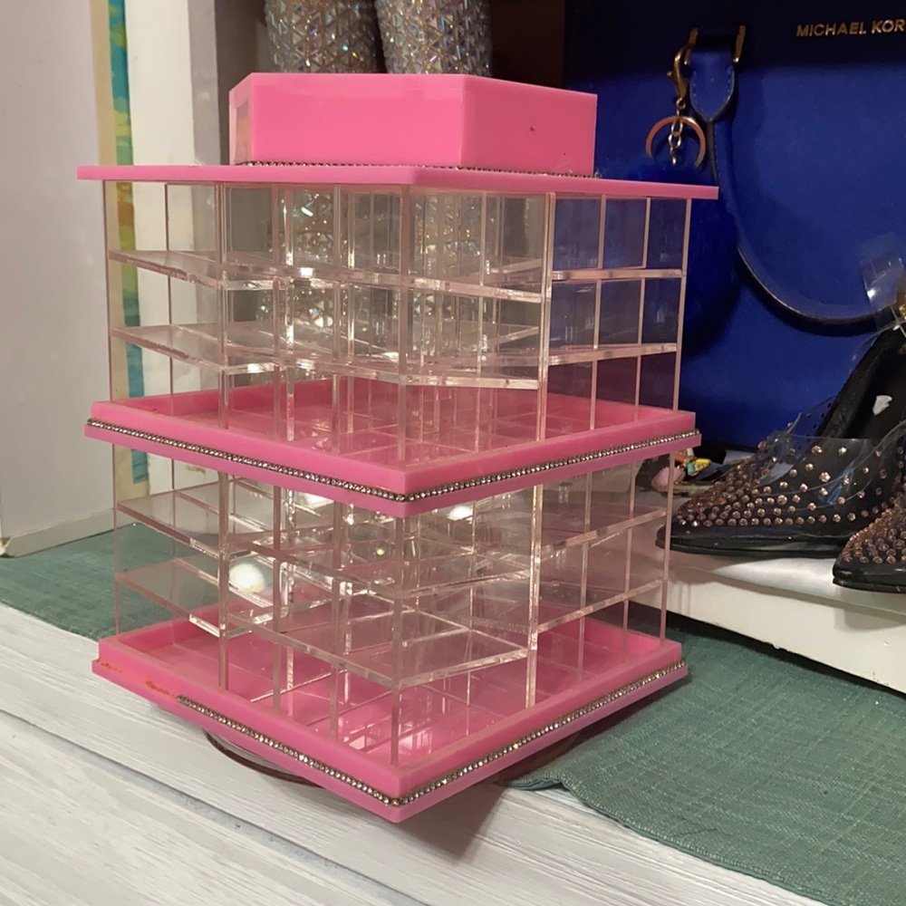 72 lipstick holder